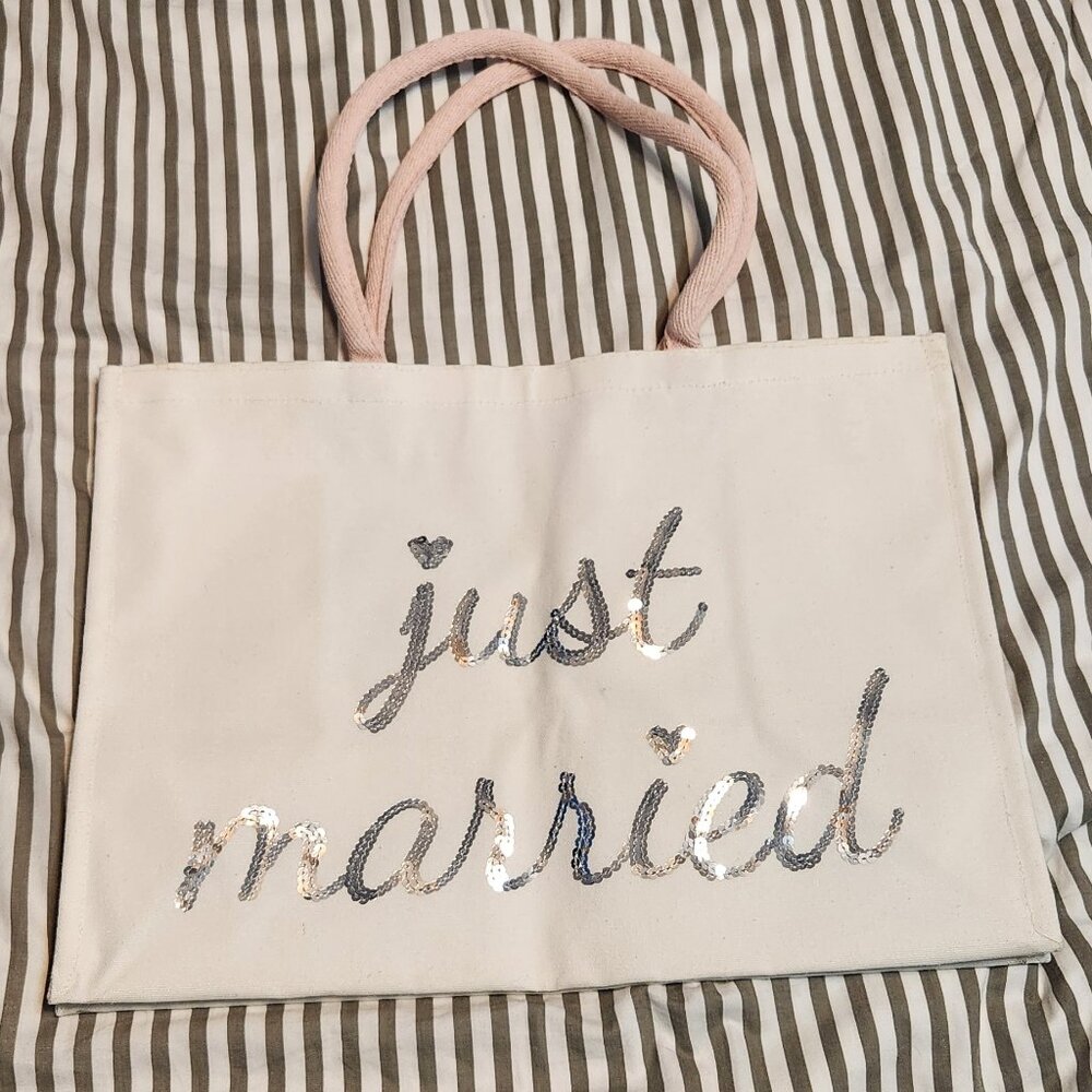 "Just Married" Sequin Tote w/luggage tags
